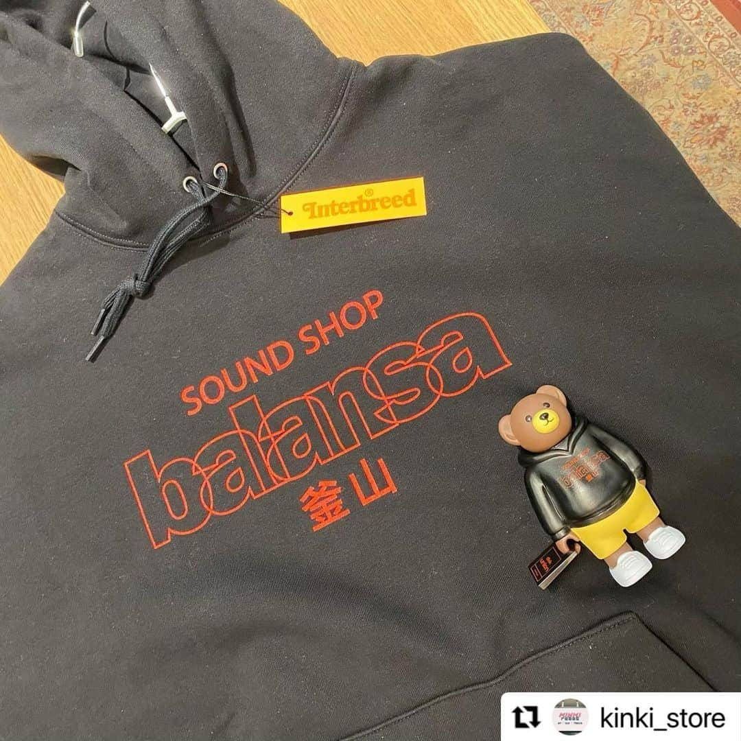 diskunion ディスクユニオンさんのインスタグラム写真 - (diskunion ディスクユニオンInstagram)「#Repost @kinki_store with @make_repost ・・・ ✨INTERBREED x BALANSA x DISK UNION✨ . INTERBREED x BALANSA x DISK UNION  3개의 브랜드 콜라보레이션 베어피규어와 후드티가 발매되었습니다✨ . @interbreed_official @soundshop_balansa @diskunion #킨키로봇신사점 #bear #figure #arttoy #kidult #kinkirobot #diskunion #soundshopbalansa #balansa #interbreed #hoodie #곰 #피규어 #후드티 #아트토이 #키덜트 #킨키로봇 #🐻 @kinkirobot」2月15日 18時43分 - diskunion