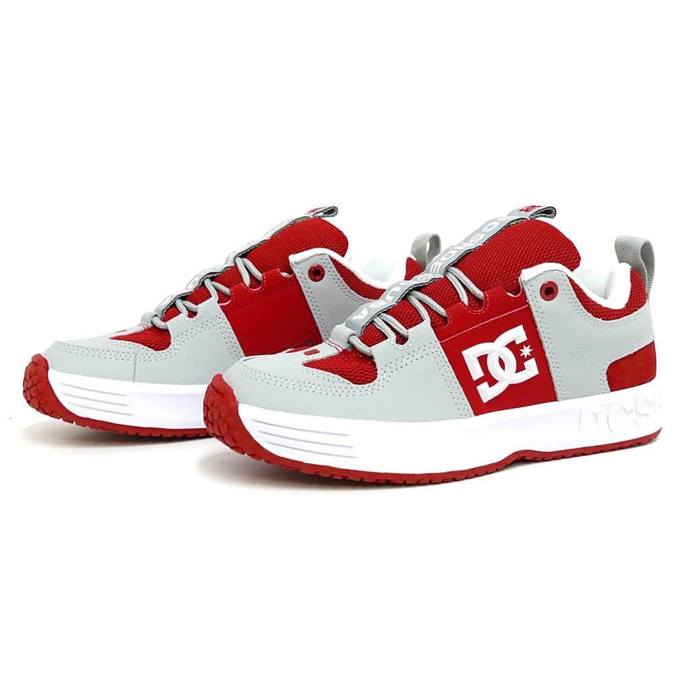 スケートボードのカリフォルニアストリートさんのインスタグラム写真 - (スケートボードのカリフォルニアストリートInstagram)「DC SHOES 2021 DOUBLE BOX / DC は2021年、20-21周年を祝し KALIS OG と LYNX OG のダブルボックスセットをリリース‼️過去にかなり人気だったカラーの組み合わせです💥コレクターズカードには JOSH KALIS からのメッセージが同封された限定BOXです🙇‍♂️ @dc_skateboarding  #dc_skateboarding #dcshoes #dc #skateboard #skateboarding #skater #カリフォルニアストリート #カリスト #スケートボード #スケボー #スケーター #californiastreet #calst」2月15日 18時43分 - california_street