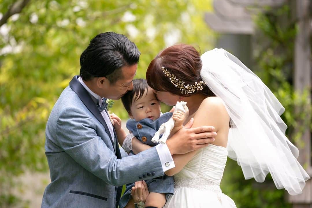 のインスタグラム：「@barn_and_forest148 ・ ・ Family Wedding*  #100年後も語り継がれる結婚式 #barnandforest148 #barnwedding #148cafe #バーンアンドフォレスト148 #バーンアンドフォレスト #148花嫁 #barnweddings #rusticwedding #naturalwedding #bohowedding #gardenwedding #weddingdress #wedding #barn #gracefulbrides #千葉結婚式場 #千葉結婚式 #結婚式場 #プレ花嫁 #卒花嫁 #千葉花嫁 #流山おおたかの森 #ラスティックウェディング #ナチュラルウェディング #ガーデンウェディング #ガーデン挙式 #オリジナルウェディング  #バーンウェディング  #ファミリーウェディング」