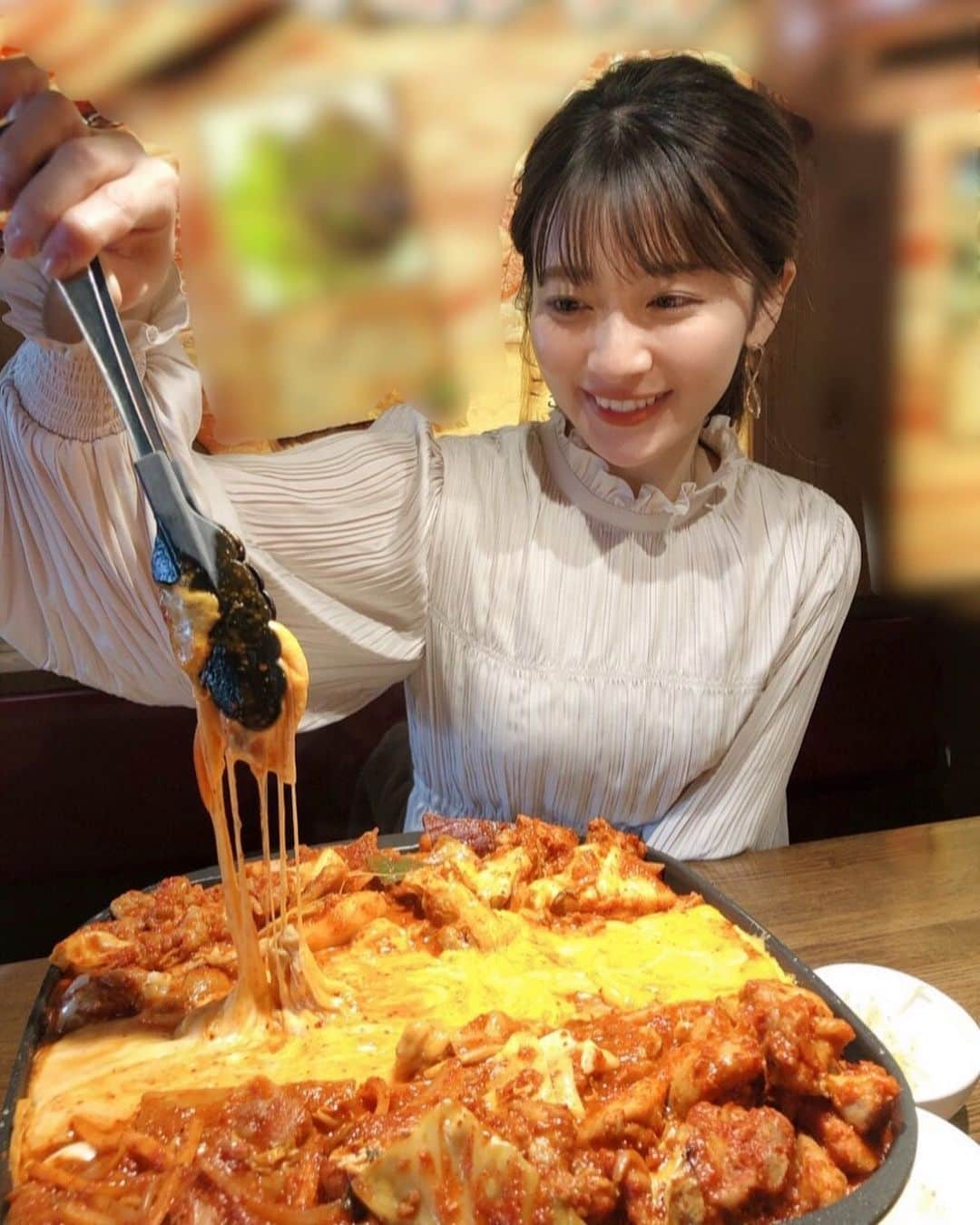 山本里菜さんのインスタグラム写真 - (山本里菜Instagram)「. 韓国行きたいなぁ〜🥺❤️ . #韓国グルメ　#チーズタッカルビ　#韓国コスメ　#korea」2月15日 19時20分 - rinayamamoto_0622