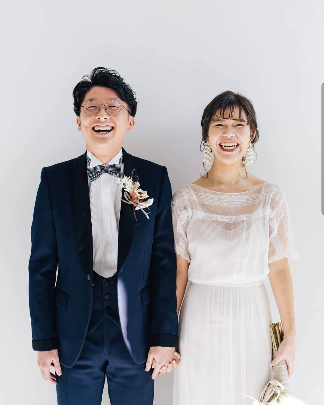 Cli'O mariageクリオマリアージュさんのインスタグラム写真 - (Cli'O mariageクリオマリアージュInstagram)「幻想的なフォトウエディング撮影🕊️ ドレスのソフトな印象がマッチングしていました🥀 . 美しきスタジオ撮影のプラン🌿 沢山の幸せが降り注ぎます様に🕊️ 最後はお二人の幸せな笑顔に胸キュンです✴️ . ドレス、和装、そして外ロケと組み合わせも豊富なんですよ🕊️ . 地球を感じる【海フォト】【河岸フォト】 箱根リトリートでの【宿泊フォト】 お気軽にLINEでも御問い合わせ可能です🥀 二人の思い出のワンシーンのお手伝い、いつか観た映画のワンシーンの様なフォトウエディング🕊️ 箱根リトリートでの【家族婚】も可能になりました✨ . ★リアルなクリオマリアージュブライズをご紹介しております⏬  @cliomariage_brides ★パーティーや花嫁アクセサリーのご購入検討中の方はこちらをご覧ください⏬ @cliomariage.shop . The request of photo wedding is also possible. Please make an appointment. ↓↓↓ ☏+81-3-3770-9722 ✉info@cliomariage.com 1-16-16-5F Dogenzaka,Sibuya,Tokyo #cliomariage #photowedding #クリオマリアージュ #フォトウエディング #ウエディングフォト #ウエディングドレス #ドレス試着 #結婚準備 #ドレス探し  #前撮り #後撮り  #レストランウエディング #プレ花嫁 #卒花嫁  #高身長花嫁 #家族婚  #2021夏婚　#2021春婚 #ナチュラルウエディング #ウェディングドレス試着 #カラードレス試着 #ドレス迷子  #家族挙式 #スレンダードレス #weddingdress #軽井沢挙式」2月15日 19時27分 - cliomariage