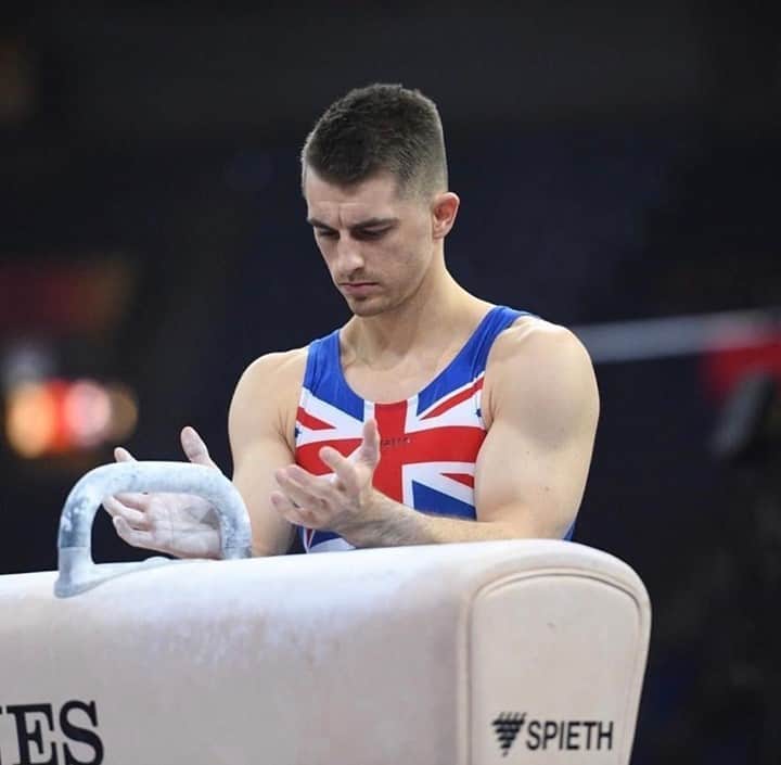 マックス・ウィットロックのインスタグラム：「Keep focused on the goal 🎯 ⠀ ⠀ #MondayMotivation #Gymnastics #GymnasticsMotivation」