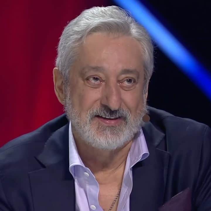 Ebiのインスタグラム：「.⁠ دوستانی که موفق به دیدن این قسمت نشدند میتوانند از طریق لینک موجود در bio، برنامه را مشاهده فرمایند.⁠ .⁠ If you haven't seen the latest episode yet, you can watch it via the link in bio! .⁠ @Mbcpersia⁠ @persiasgottalent⁠ .⁠ #Ebi #Mbcpersia #PersiasGottalent #pgt」