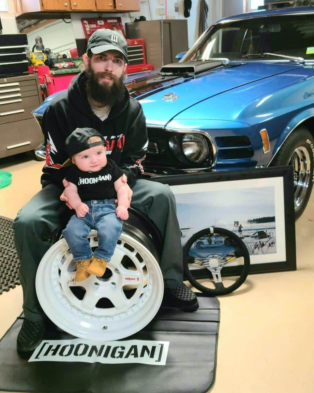 ケン・ブロックさんのインスタグラム写真 - (ケン・ブロックInstagram)「One of the reasons I love doing giveaways with Hoonigan - like our “Black Friday” Hoonicorn wheel promo late last year - is because I know that the people who win are going to be real fans. Here’s an awesome photo from the winner (@hatchbackmatt85) of the autographed Hoonicorn wheel (a super wide custom 3-piece version of my signature wheel from @Rotiform) and what looks like a rad assortment of other Hoonigan gear and accessories he’s purchased along the way! To make sure you don’t miss out on the next promo or giveaway like this, sign up for @theHoonigans Loyalty Squad, using the link in my bio. #bestfans #Hoonicorn #Rotiform」2月16日 5時33分 - kblock43