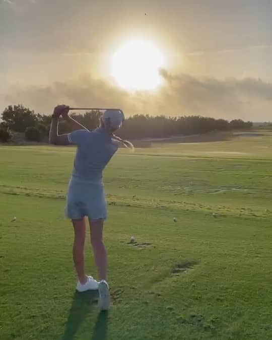のインスタグラム：「🌅」