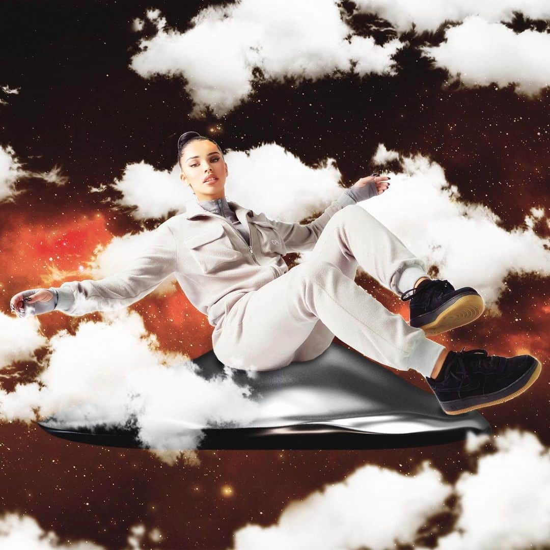 NISRINA SBIAのインスタグラム：「ASTRO TRACKSUIT - CREATIVE DIRECTED BY ME. 🛸 @ufo.world 🛸  Makeup and hair by @hannahsfinaltouch & @chaiizzhairr, nails by @nailsbygiigii 🖤」