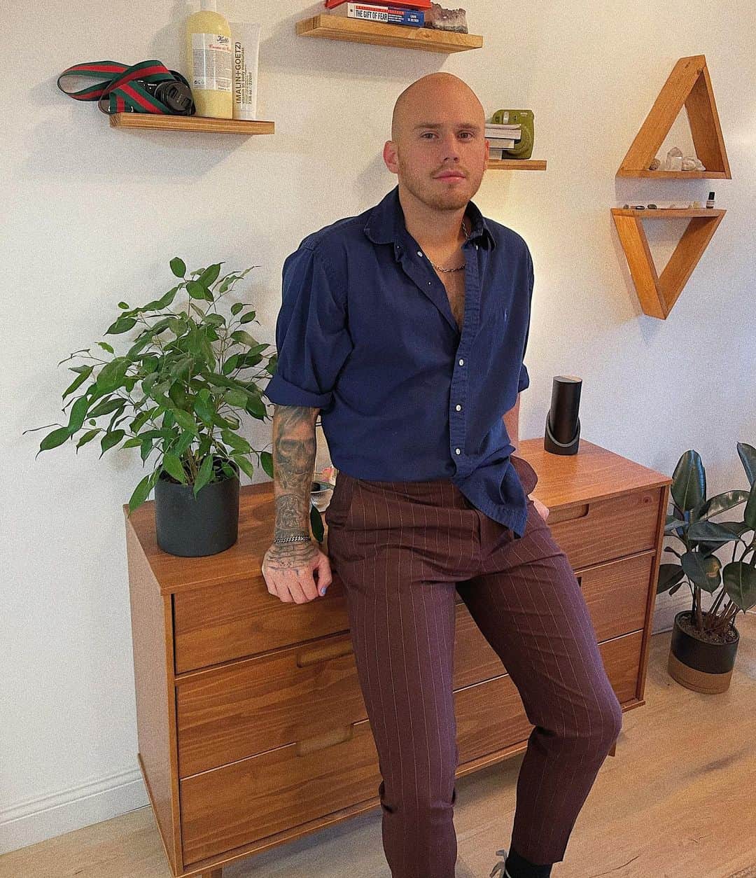 のインスタグラム：「104 days sober looks good on me 🖖」