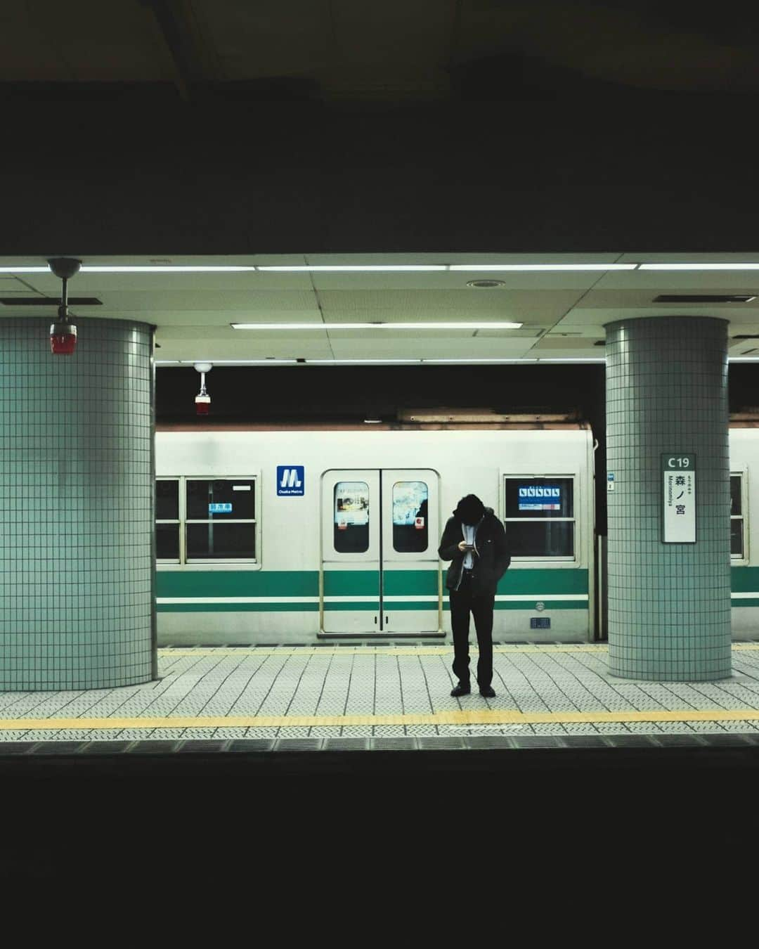 woody_chaiのインスタグラム：「last train」