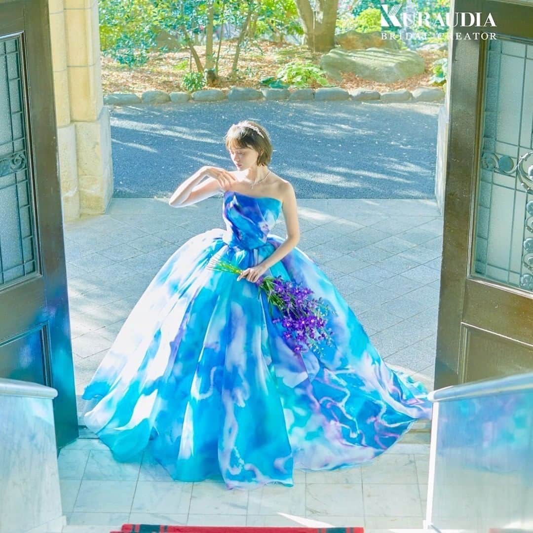 プラコレwedding さんのインスタグラム写真 プラコレwedding Instagram Placolewedding Dressy花嫁 プラコレ をつけて投稿 フォローしてね M Mikaninagawa Kuraudia の 11thコレクション ドレス 軽やかなサテン