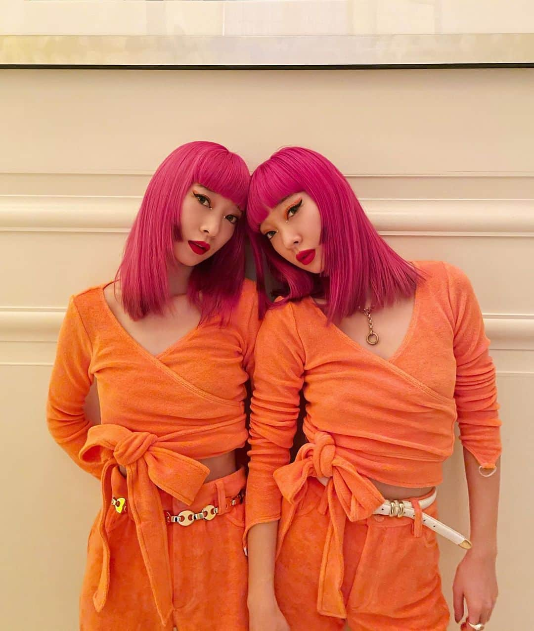 AMIさんのインスタグラム写真 - (AMIInstagram)「Maisie Wilen FW21colletction will be held at NY Fashion Week digitally 🧡! It would be Feb 16th at 5:00am here in Japan. We'll be wearing matching Maisie Wilen outfits to check out the live stream👚👠! Really looking forward to it!  Maisie Wilen FW21 NY Fashion Week デジタルで開催されます。 日本時間では2/16 5:00am-から配信されるよ！ 私達もお揃いのMaisie Wilenのお洋服を着て🧚‍♀️ とっても楽しみ〜」2月15日 21時53分 - amixxamiaya