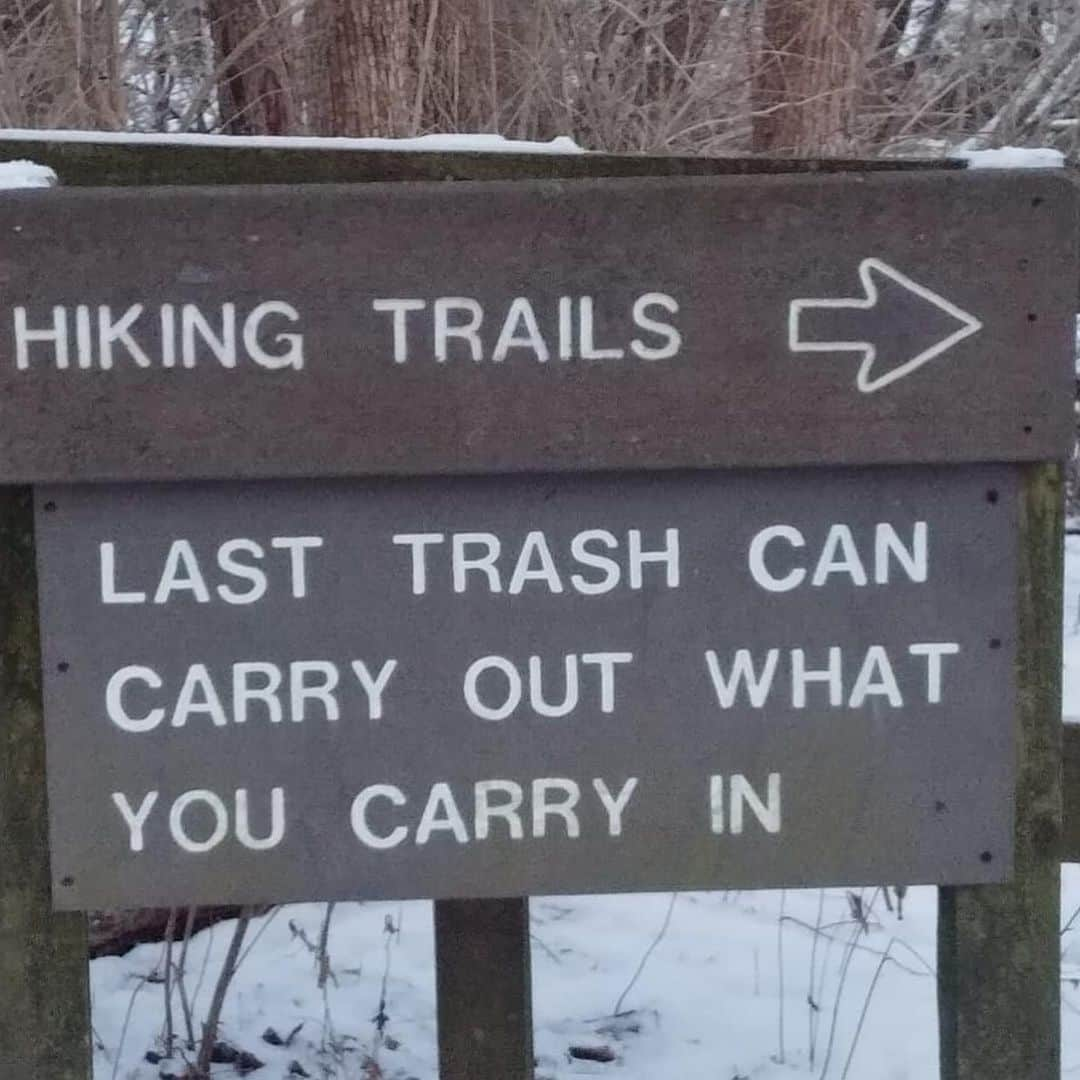 ラリー・ギリアード・Jrさんのインスタグラム写真 - (ラリー・ギリアード・JrInstagram)「My second adventure of 2021 was a very ICY hike up “Starved Rock”! The ice was so slick in some places that we literally had to crawl to get through. First time seeing and standing in a frozen waterfall! BEAUTIFUL! #hiking #starvedrock #starvedrockstatepark #iceandsnow #snowandice #nature #outdoors #outdooradventures #live #2021」2月15日 21時54分 - thereallgjr