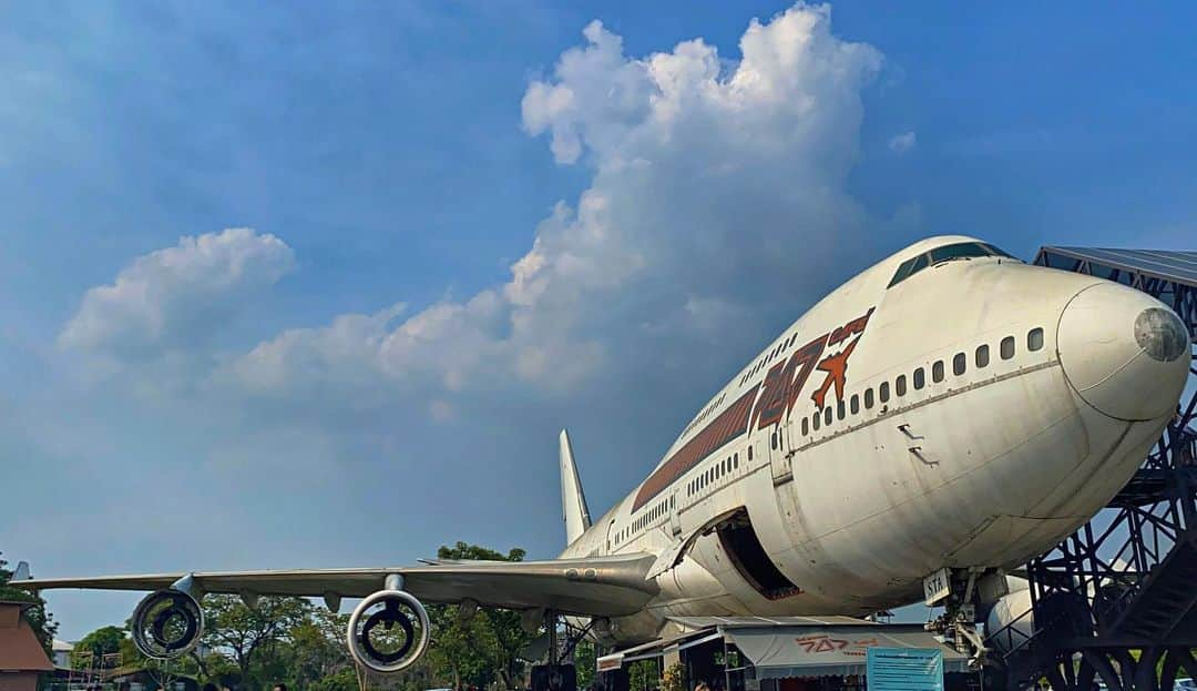 phantastic420のインスタグラム：「. #sawadeekrap 🙏✈︎ #thailand🇹🇭 ✈︎ #Boeing747 ✈︎ #747cafe ✈︎ @ 747cafe ✈︎」