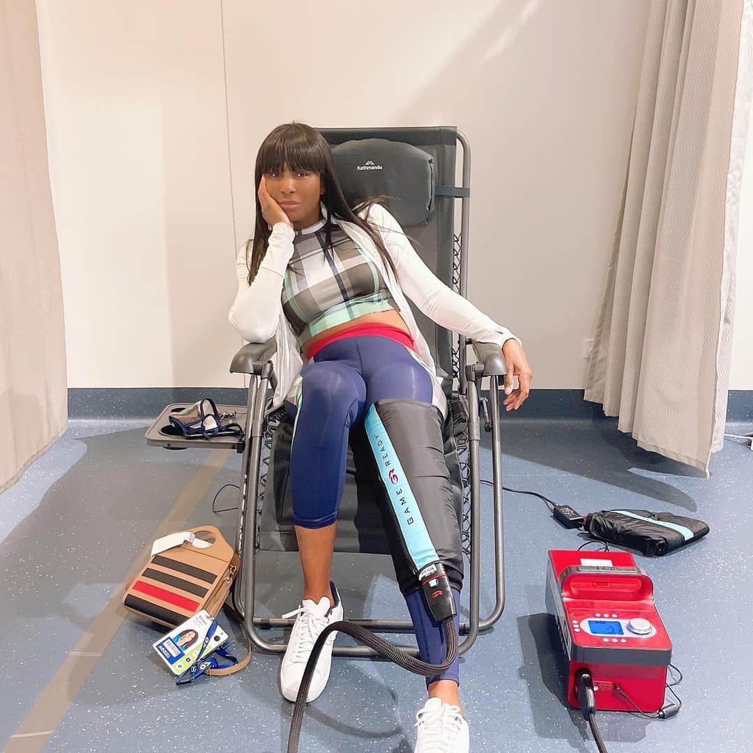 ビーナス・ウィリアムズのインスタグラム：「Putting in the work to get back on the courts 💪🏿💪🏿💪🏿. I literally can’t wait! 👏🏿😭❤️」