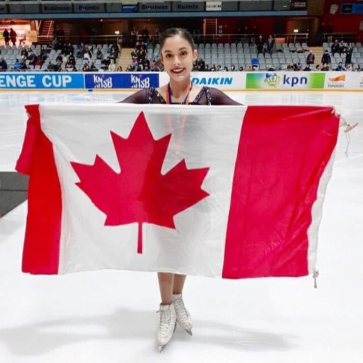 Skate Canadaさんのインスタグラム写真 - (Skate CanadaInstagram)「Oh 🇨🇦! On #FlagDay, Skate Canada is proud to represent this beautiful and powerful symbol domestically and on the world stage! Show us your pride by tagging us in a photo of yourself & the #CanadianFlag! @o_canadiana   Ô 🇨🇦! En ce #Jourdudrapeau, Patinage Canada est fier de représenter ce beau et puissant symbole au pays et sur la scène mondiale! Montrez-nous votre fierté en nous identifiant sur une photo de vous‑même et du #DrapeauCanadien!」2月15日 22時54分 - skate_canada