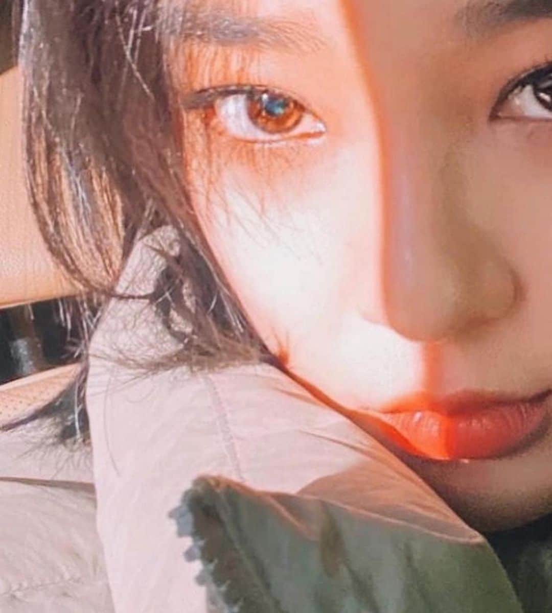 ジュヨン さんのインスタグラム写真 - (ジュヨン Instagram)「굿 밤 🤍」2月15日 22時58分 - jupppal