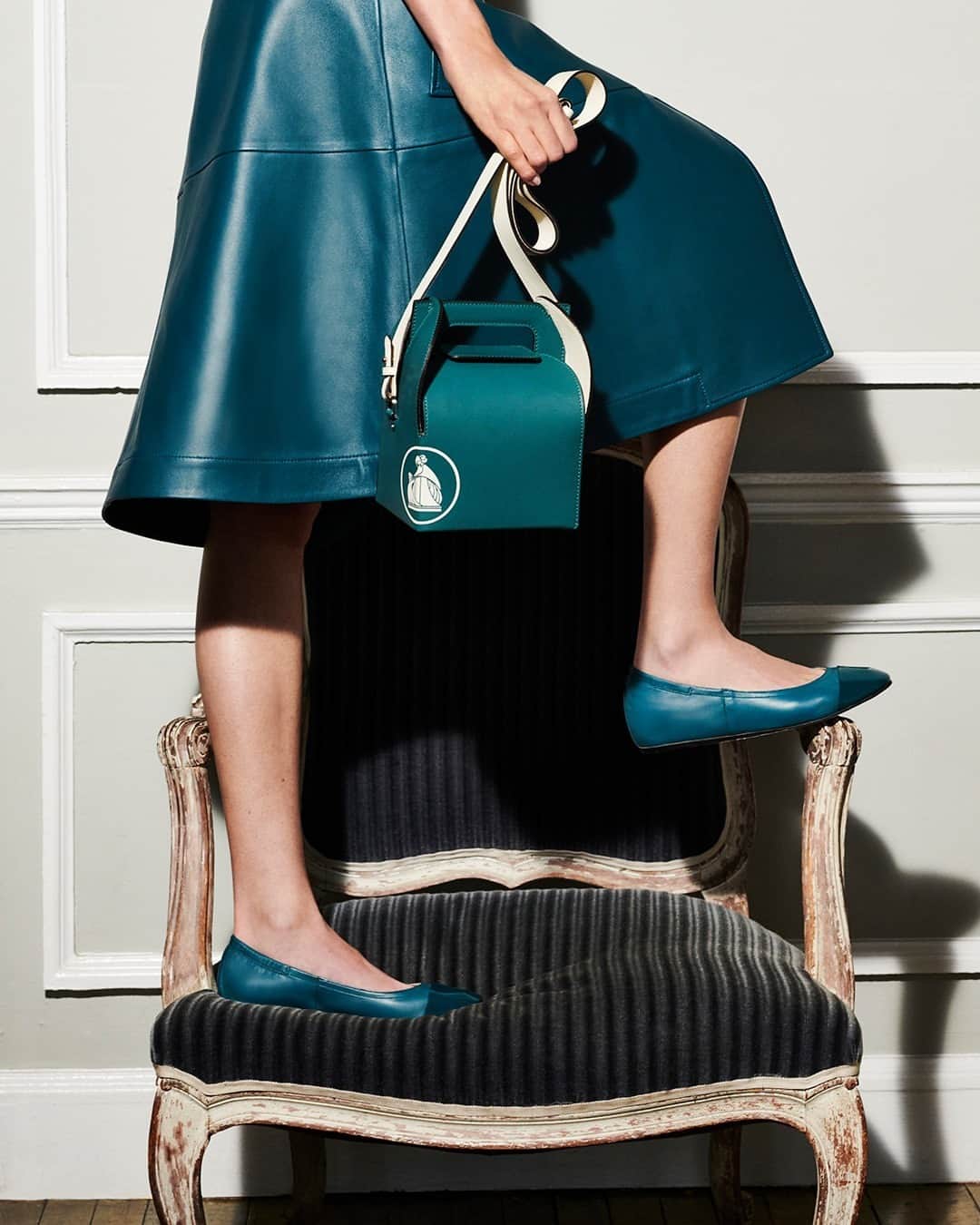 Bloomingdale'sのインスタグラム：「*Oui* love! @lanvinofficial has landed online and at #Bloomies59 🤩」
