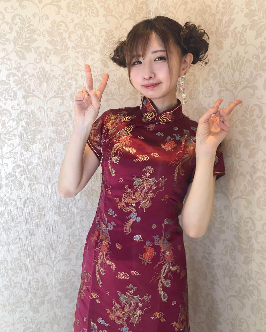 駒井まちさんのインスタグラム写真 - (駒井まちInstagram)「🐉❤️🇨🇳﻿ ﻿ 多分手、逆﻿ ﻿ ﻿ #photography#jp_portrait#japanesegirl#japanesegirlspic#gravure#gravureidol#グラビア#インスタグラビア#グラビアアイドル#ポートレート女子#被写体#被写体モデル#ショートカット女子#ショートヘアー女子#ボーイッシュ﻿ #チャイナ#チャイナ服﻿ #扎心了#粉我 #性感內衣 #性感 #内衣 #奶 #泳衣#泳衣bikini#🇨🇳」2月16日 0時12分 - _komaimachi_