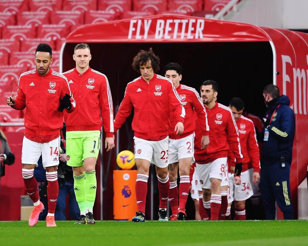 アーセナルFCさんのインスタグラム写真 - (アーセナルFCInstagram)「Game faces were ON   The CNY collection is available now   #arsenal #gunners #premierleague #arsenalfc #lunarnewyear #chinesenewyear」2月16日 0時25分 - arsenal