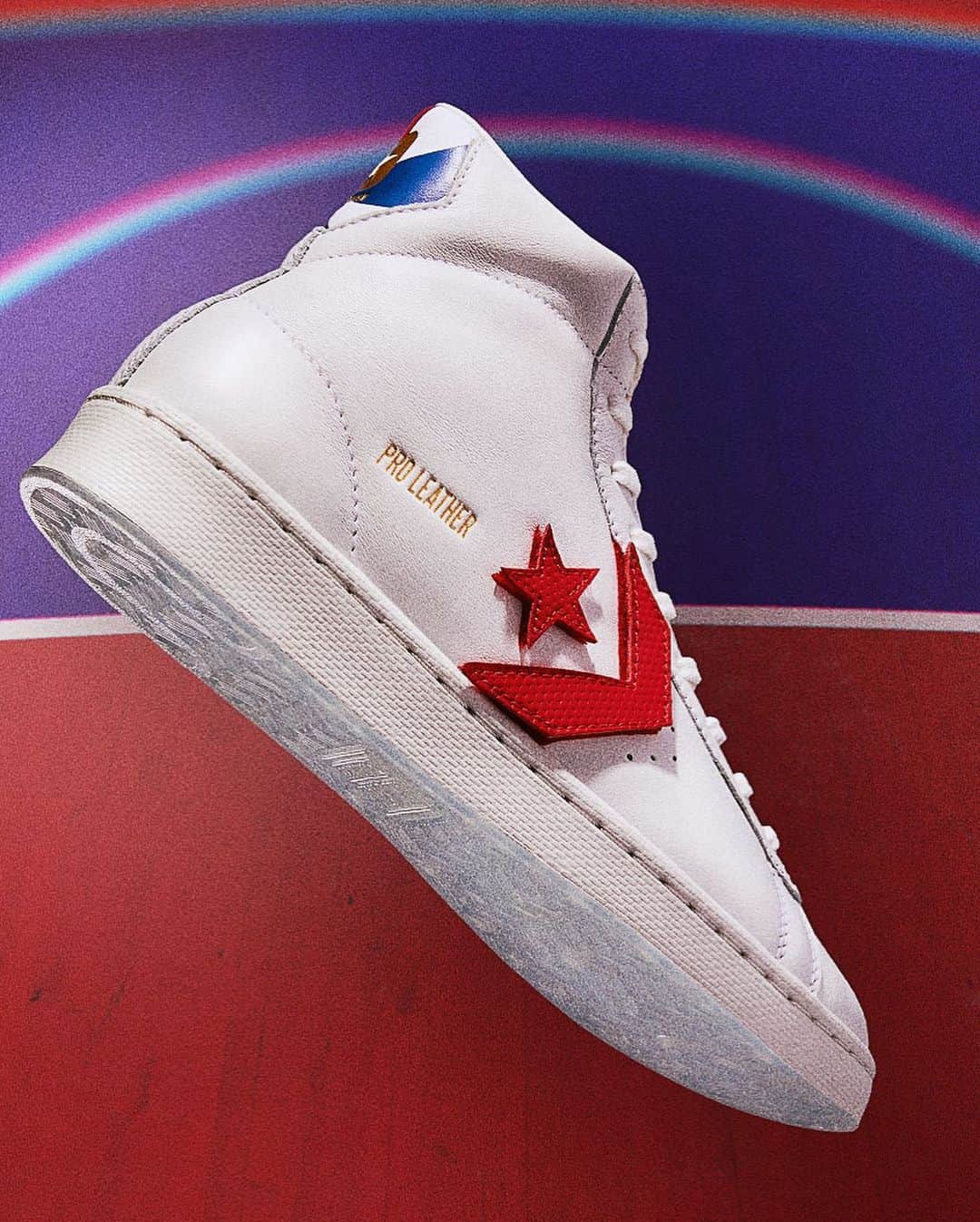 converseのインスタグラム：「Cleared for takeoff in the new Pro Leather Birth of Flight honoring @juliuserving. [👉to hear Dr. J’s first-hand take]  Available February 18 on Converse.com.」