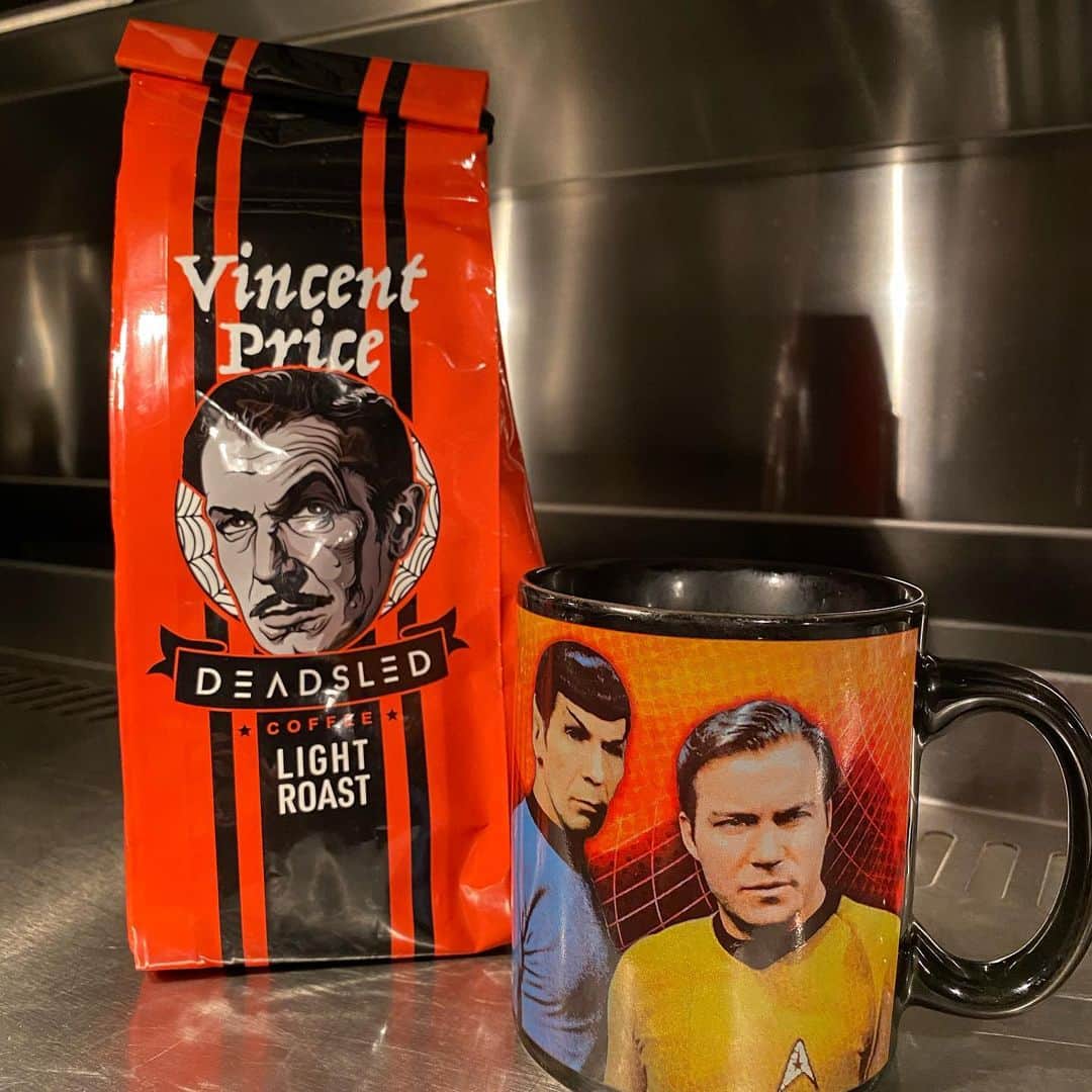 ロブ・ゾンビのインスタグラム：「A pot of this brew should get my day in motion. #vincentprice #startrek」