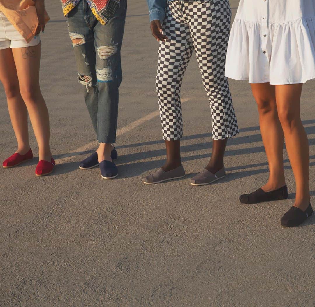 トムズシューズのインスタグラム：「The iconic Alpargata — perfect kicks for shaping the world you want to see.」