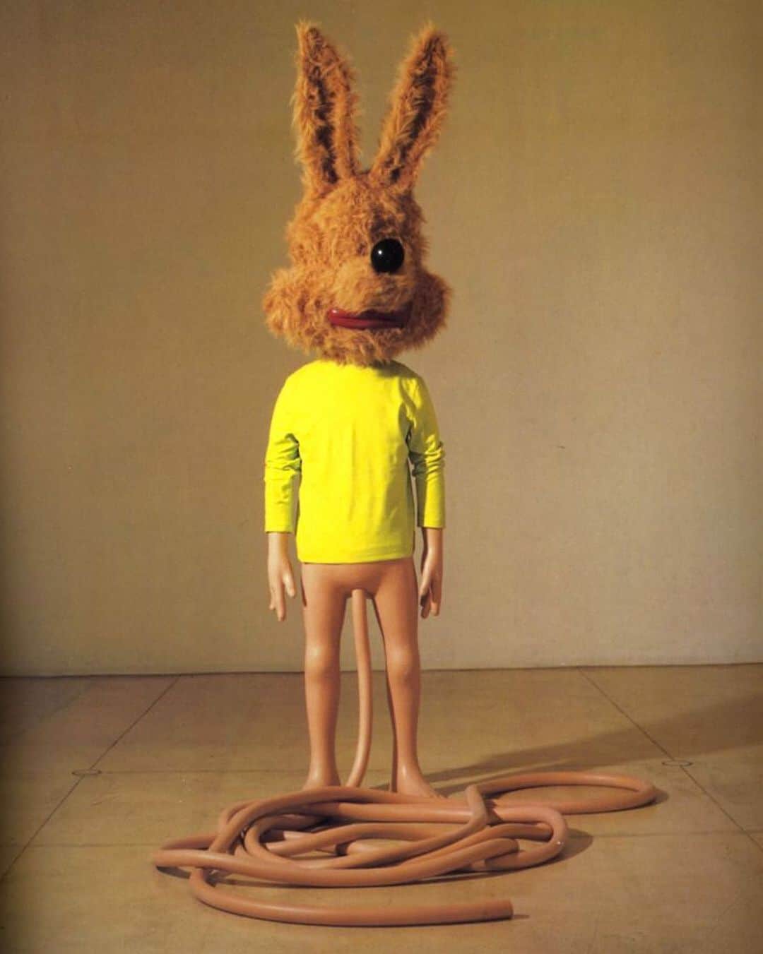エルエヌシーシーのインスタグラム：「LN-CC Inspiration: Spaghetti Man - Paul McCarthy, 1993. #Archive」