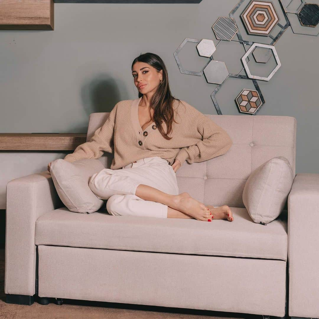 Cristina Buccinoさんのインスタグラム写真 - (Cristina BuccinoInstagram)「Comfy mood. @nuovarredo  #adv #nuovarredo #dacosanascecasa」2月16日 3時07分 - cribuccino