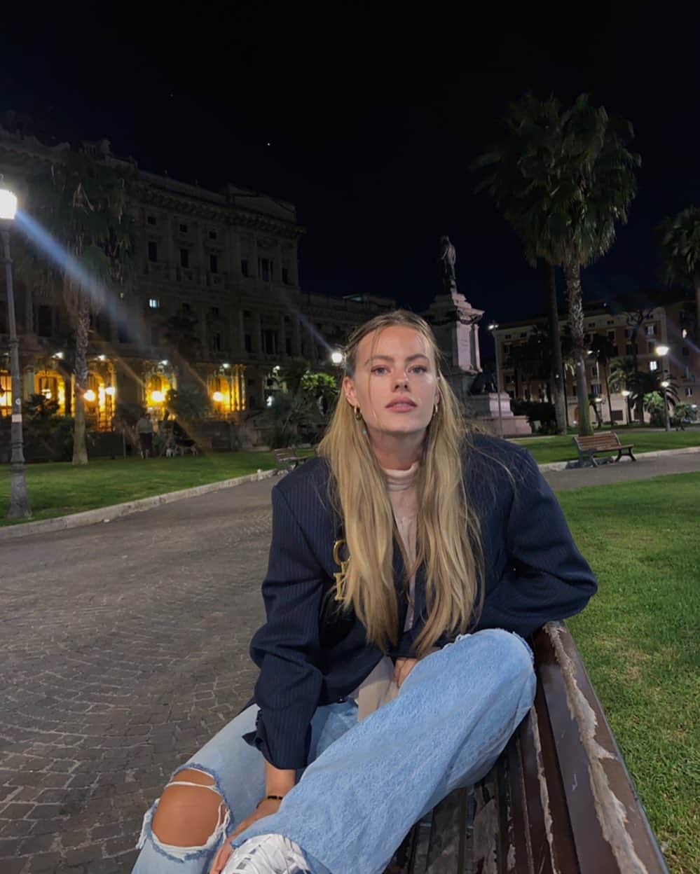 Annabel Smitさんのインスタグラム写真 - (Annabel SmitInstagram)「late night city walks in Rome on the hunt for truffle pasta」2月16日 3時17分 - annabelsmitt