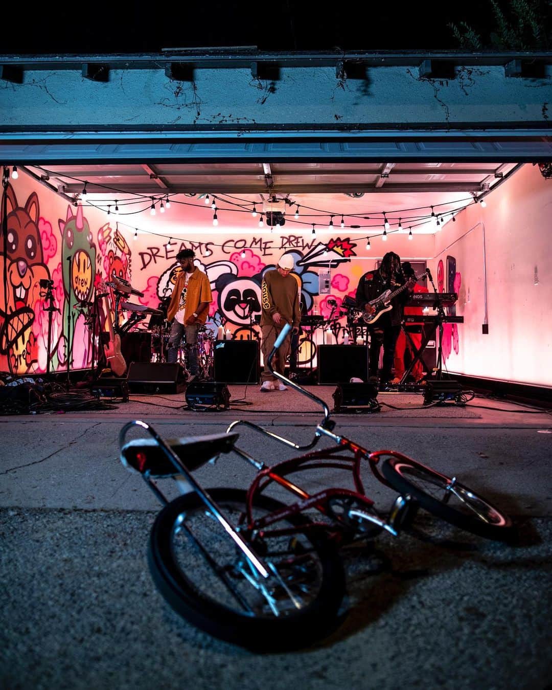 ジャスティン・ビーバーのインスタグラム：「Dreams come drew. Thanks to everyone involved in putting this together. What a night.  📷: @rorykramer」