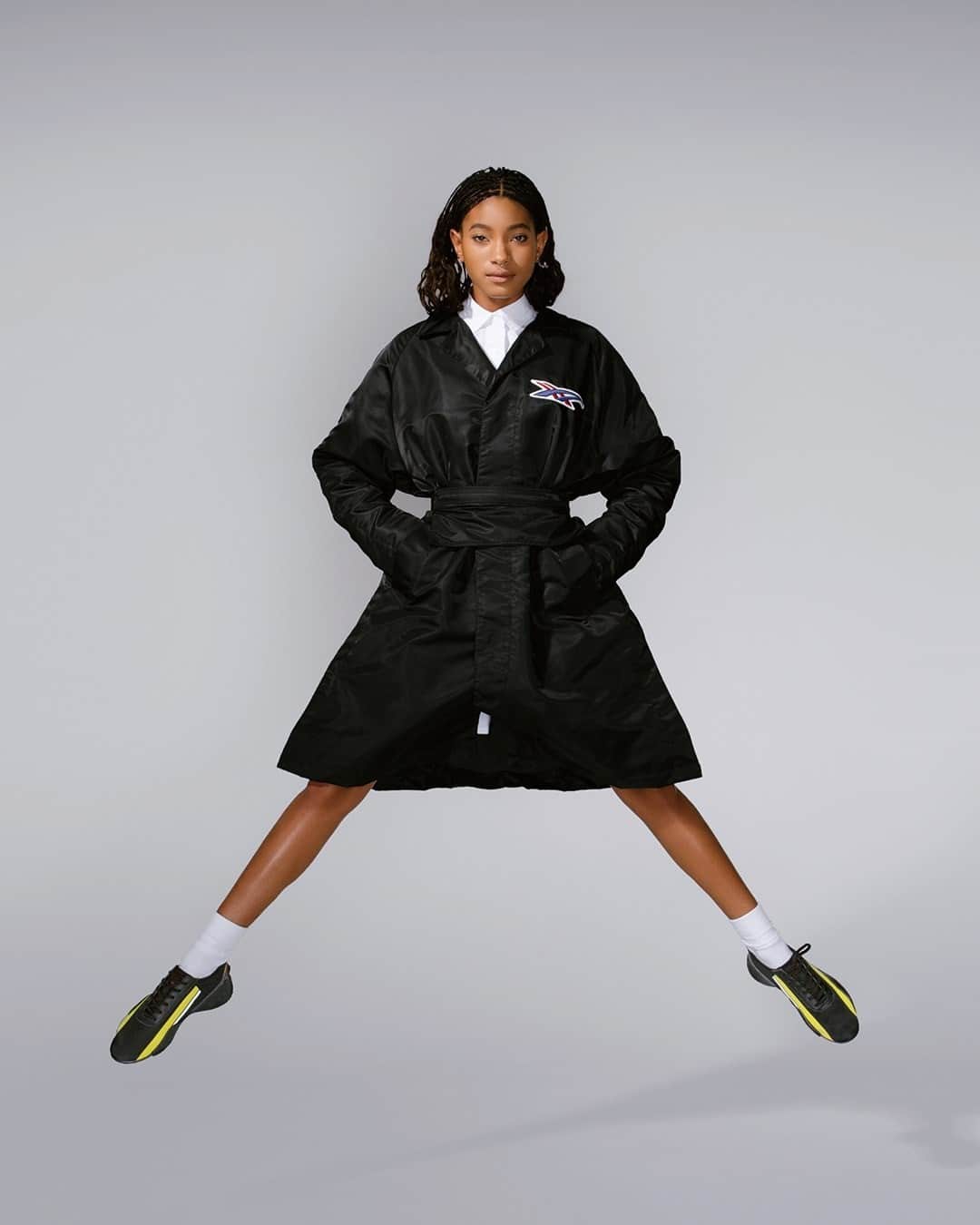 Onitsuka Tigerのインスタグラム：「Our SS21 collection expressed by Willow Smith. Onitsuka Tiger's DNA is imbued in every single garment as well as the logo and other details.  @willowsmith @westbrook #WillowSmith #BrandAmbassador #OnitsukaTiger #OnitsukaTigerSS21」