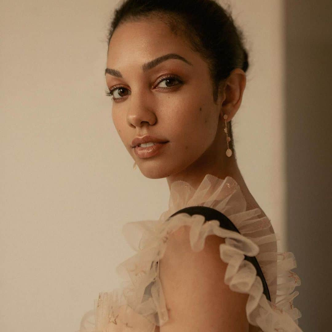 ジェイミー・フォックスさんのインスタグラム写真 - (ジェイミー・フォックスInstagram)「I want to take time out to wish HAPPY BIRTHDAY!!!!!...to the most amazing daughter in the world…@corinnefoxx You amaze me every day with your kindness you’re beautiful spirit your humble soul...and your amazing talents... Keep shining your light on the world… You are necessary… I love you」2月16日 6時41分 - iamjamiefoxx