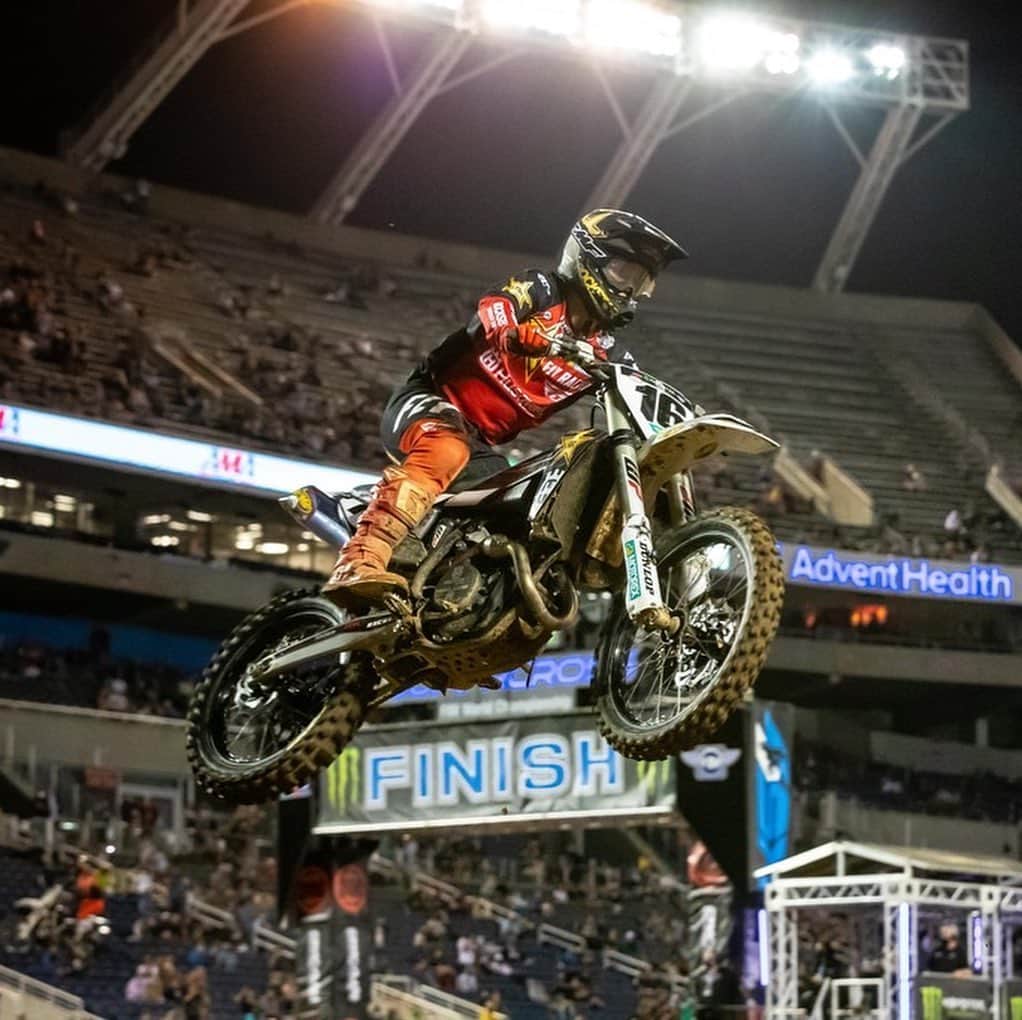 Racer X Onlineさんのインスタグラム写真 - (Racer X OnlineInstagram)「Seven rounds of drama later, finally a podium. 🙌  "I’m happy to have made some progress tonight. Just to get a start and have some clean air was unreal." - @ZachO_16 // Read more 👉 @RacerXOnline」2月16日 7時22分 - racerxonline