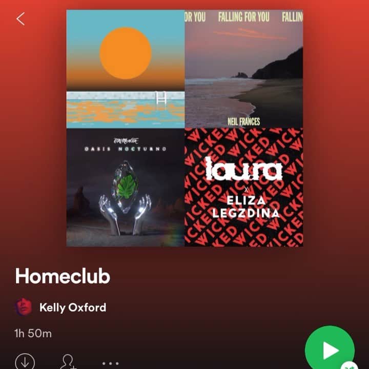 ケリー・オックスフォードのインスタグラム：「Made a home nightclub for us last night; it was one of the best nights. I discovered the best part of a home nightclub is the never-ending accessible water, and the clean floors to take breaks on. I highly recommend this for anyone who misses going to nightclubs, getting messed up and dancing all night. ❤️ TURN ON YOUR CROSSFADE ❤️」