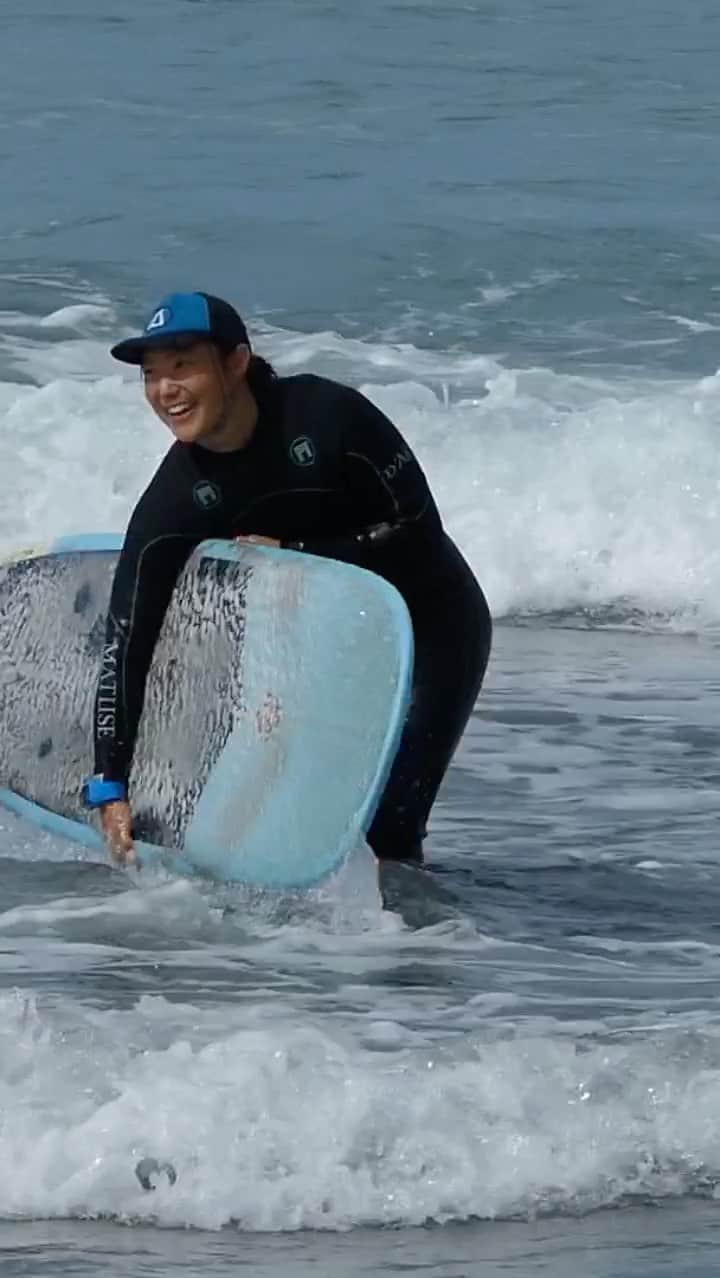 ティファニー・ヨハのインスタグラム：「🌊💙」