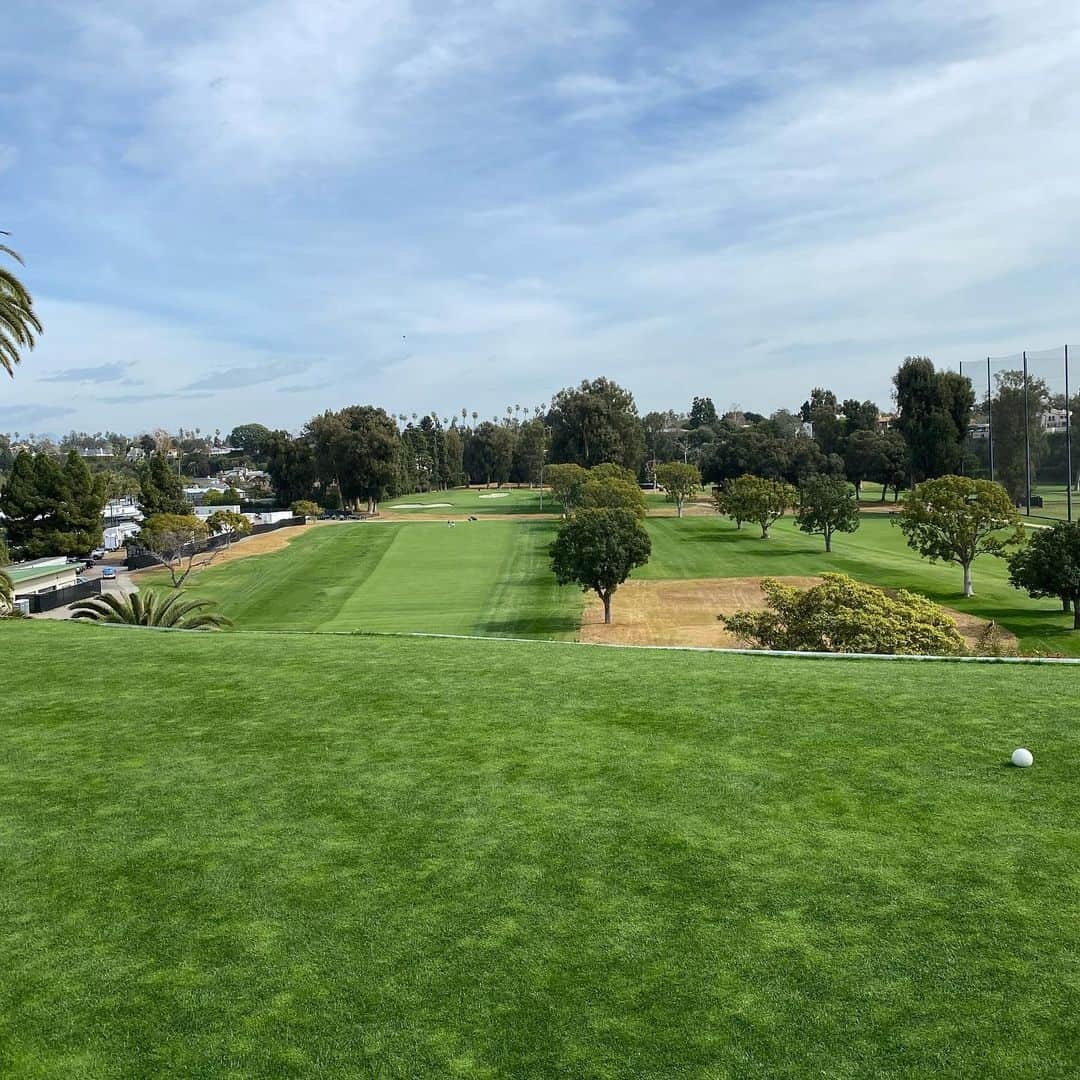 ビクトル・ホブランのインスタグラム：「Had to look up my scores from the US Amateur last time I played here. 0 birdies and 7 bogeys in a row for a smooth 78. Room for improvement this week! #Rivishard」