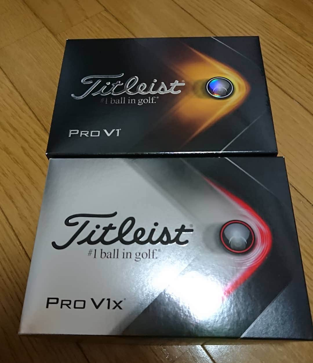 西美貴子のインスタグラム：「いつもありがとうございます😊 #タイトリスト #titleistgolf #ボール #V1 #V1x #ゴルフボール #golfball  #ありがとうございます #西みきこ #トヨタカローラ博多  #東京システムハウス #日本システムスタディ #JLPGA #japan #ゴルフ #golf」