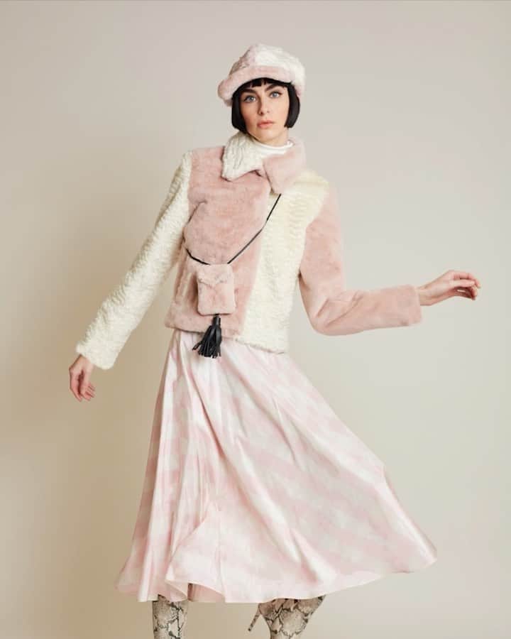Fashion Weekのインスタグラム：「Inspired by the iconic mod 1960's woman in London, @MaisonAtia looked to Twiggy and Jean Shrimpton for their latest collection while keeping a conscientious approach to fashion and sustainability. Stream the digital presentation at nyfw.com」