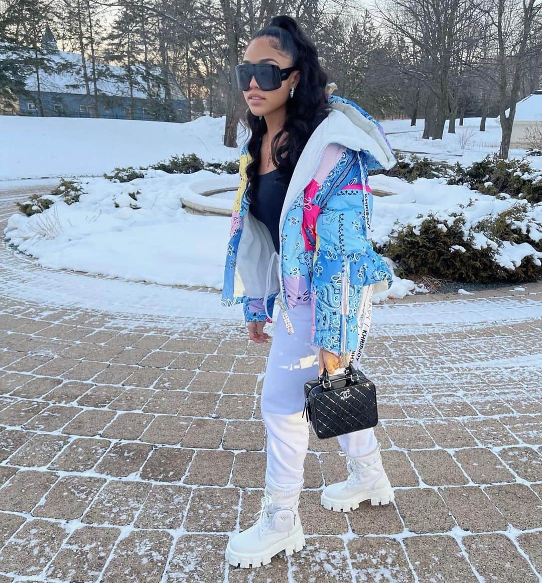 ジョーディン・ウッズのインスタグラム：「honey I’m home ❄️❄️❄️」
