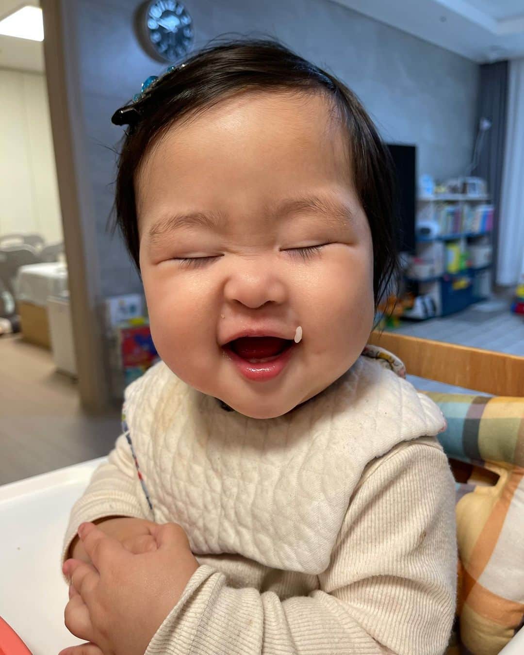 イ・ユンジのインスタグラム：「#윙크#좋은하루보내세윙」