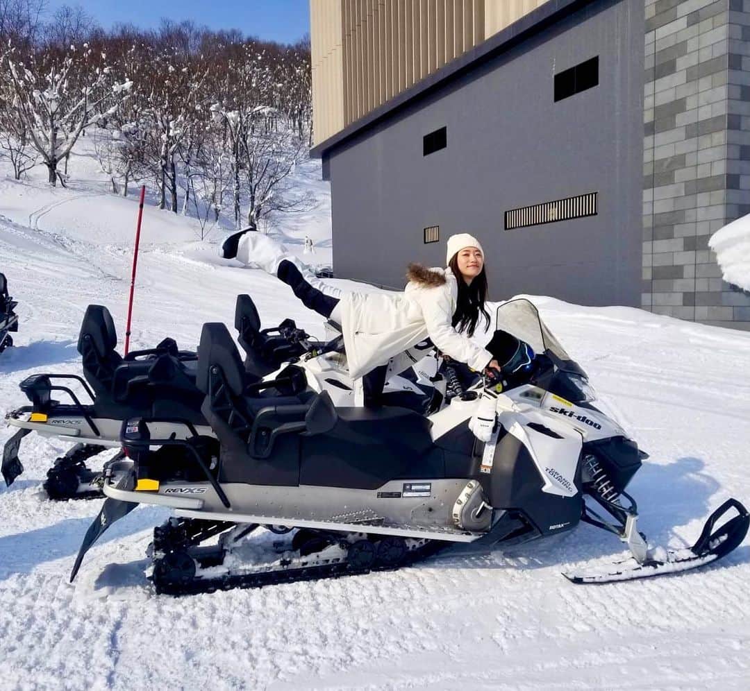 大野南香さんのインスタグラム写真 - (大野南香Instagram)「*  Snowmobile for the first time!  #everydayhappy ︎︎﻿ ︎︎﻿☺︎︎﻿」2月16日 9時50分 - minaka_official
