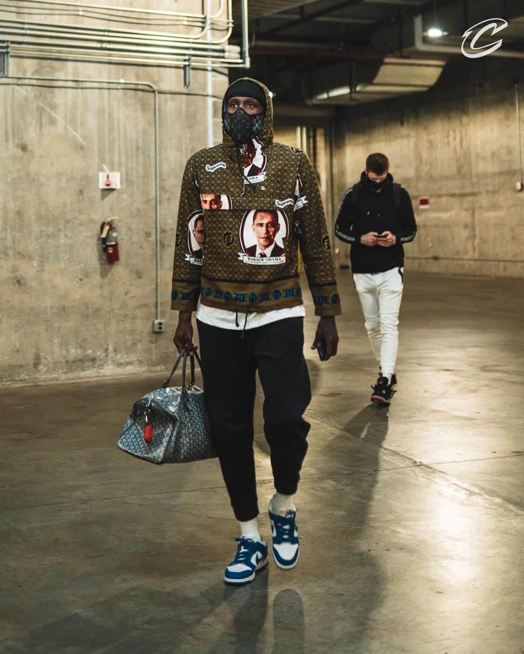 キャブスさんのインスタグラム写真 - (キャブスInstagram)「One more night on the West Coast. #BeTheFight」2月16日 10時21分 - cavs
