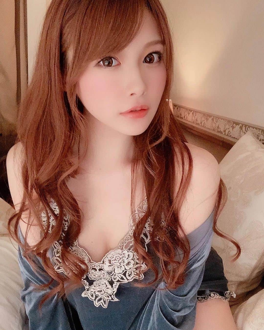のインスタグラム：「おはよー🥰 今日も1日元気に頑張ろうね❤︎ . gm♪ hope u'll doing well ;-P . 早上好！今天又加油了♡ . #相沢みなみ」