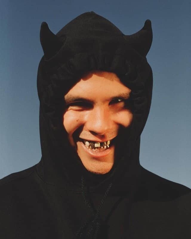 Block.fmのインスタグラム：「Slowthai、新アルバム『TYRON』をチェックした？⁠ ⁠ Skepta、A$AP ROCKY、Dominic Fike、Mount Kimbie、James Blakeらがフィーチャリングしたアルバム。⁠ ⁠ #bfmstaffpick」