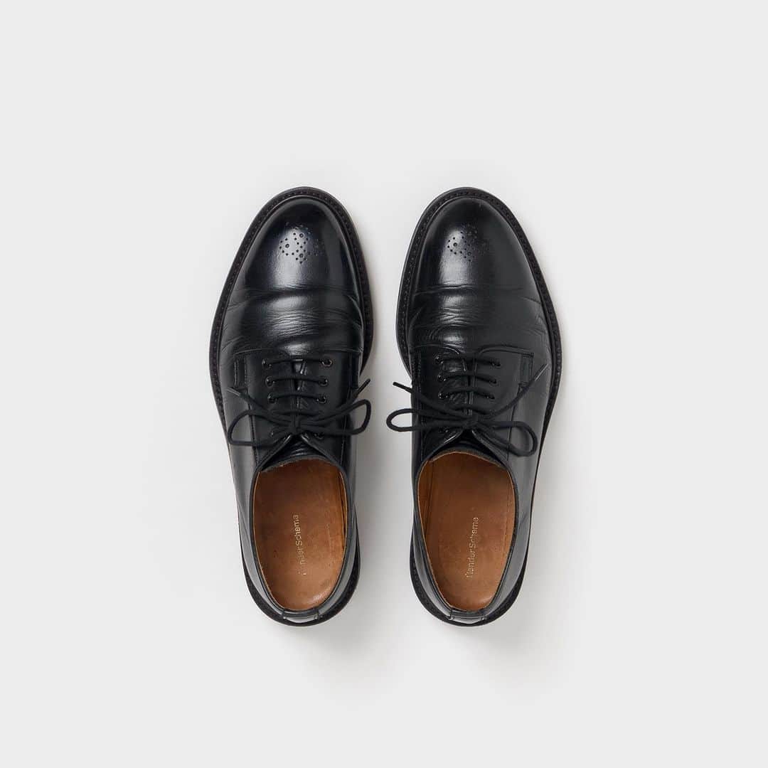 エンダースキーマのインスタグラム：「“case study”﻿ model: old end Ridgeway﻿ color: black﻿ older: 65months﻿ ⠀﻿ #casestudy #henderscheme #スキマ」