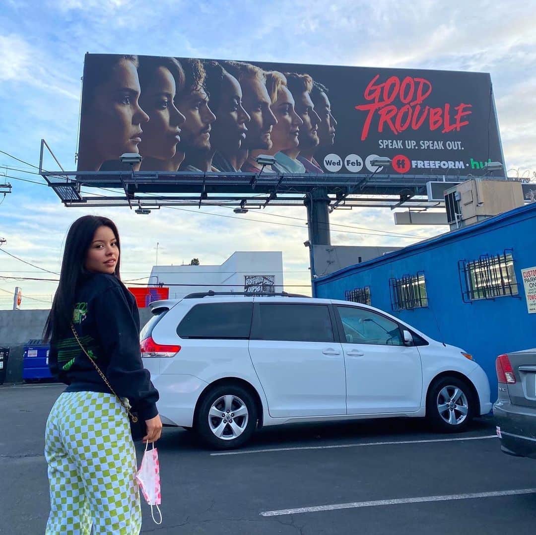 シエラ・ラミレスのインスタグラム：「2 days @goodtrouble 🖤」