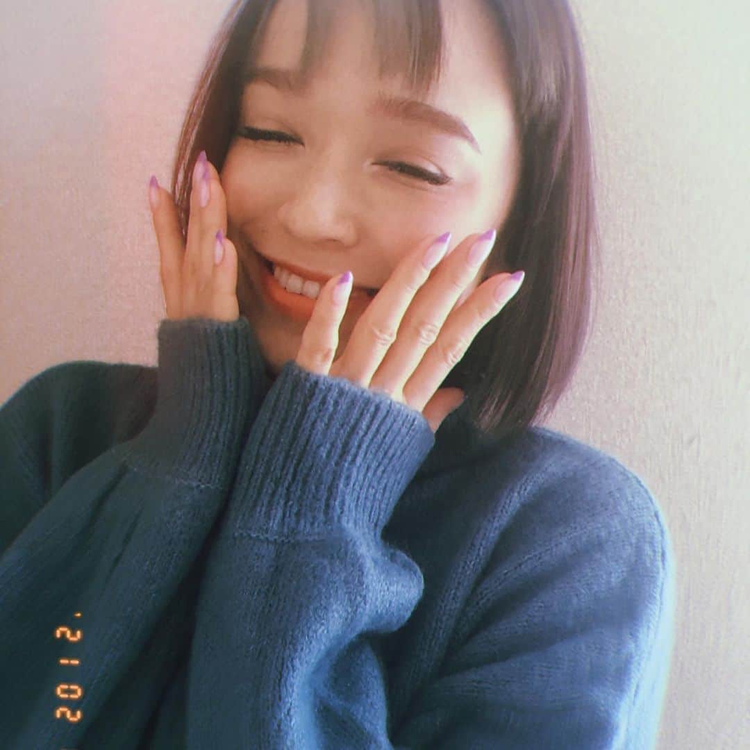 Soweluさんのインスタグラム写真 - (SoweluInstagram)「今年初のメンテナンス nailは久々に大好きカラー パープルを使ってオーロラとシンプルなフレンチに✴︎ めちゃ可愛いくてお気に入り💜 @yu.nails7   まつ毛もキレイにエクステしてもらいました✨ @eyeroom_mira   ありがとう♡ 今日はあたたかいね  最近は母とおばあちゃん そして自分の健康の為に 料理を頑張ってます。  野菜を中心に煮たり炒めたりして ヘルシーで美味しいもの研究中！  何かおすすめあったら教えてね✴︎ ・ ・ #purplenails  #cooking  #challenge  #healthyfood  #formyfamily」2月16日 11時53分 - sowelu_