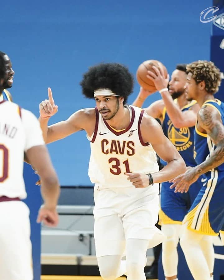 のインスタグラム：「Big fellas eatin’ 🍽 #BeTheFight」