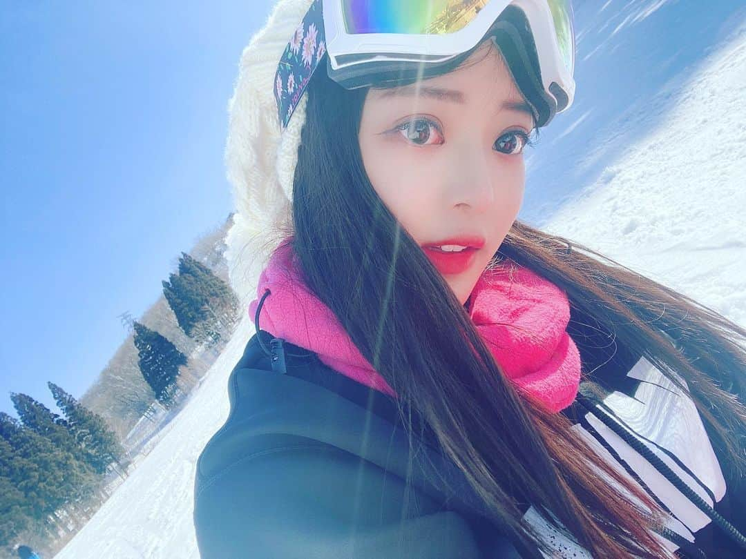 蒼木るいさんのインスタグラム写真 - (蒼木るいInstagram)「スノボー行ってきたー❄️ めちゃからだの疲労感がすごい🥺🥺  実はこないだも行ったからそれもまた載せる〜！スノボハマった！(笑)」2月16日 12時51分 - rui__aoki__