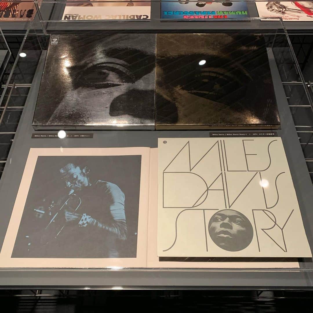 沖野修也のインスタグラム：「#eikoishioka  #milesdavis」