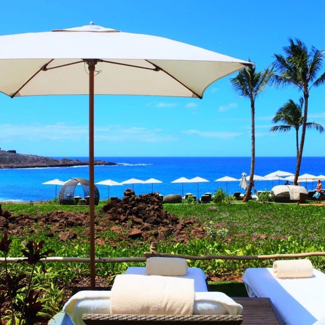 三浦マキさんのインスタグラム写真 - (三浦マキInstagram)「My fave hotel in Hawaii...Four seasons Resort Lanai.Beautiful&peaceful.  ハワイ全島の中で、個人的に一番好きなホテル。 ラナイ島にある　@fourseasons   小さな島、ラナイ島。 そこにはこの極上ホテルのみ。  落ち着いたら、また行きたいなぁ…🌸  詳しくは @northmall_com のコラムにて✈️  #fourseasons #fourseasonshotel #lanai #fourseasonslanai  #hawaii」2月16日 13時03分 - makimiura__la